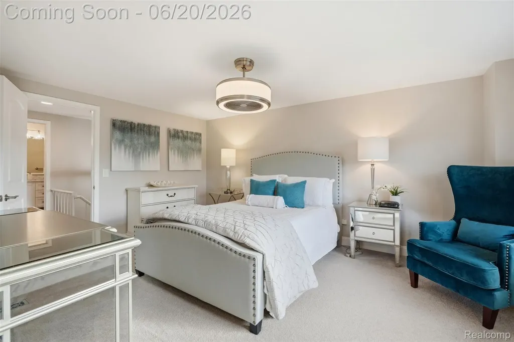 1120 Washington Circle Northville City MI 48167