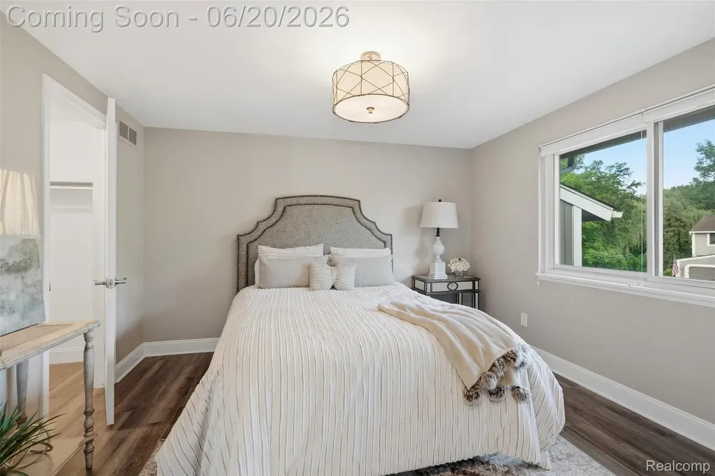 1120 Washington Circle Northville City MI 48167