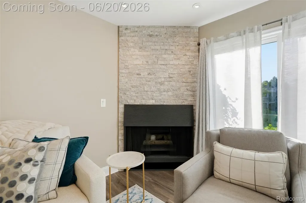 1120 Washington Circle Northville City MI 48167