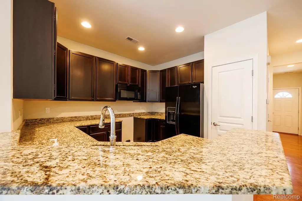 9385 Sand Hill Drive Grand Blanc Charter Township MI 48439