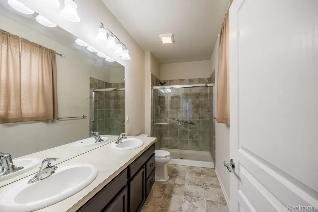 9385 Sand Hill Drive Grand Blanc Charter Township MI 48439