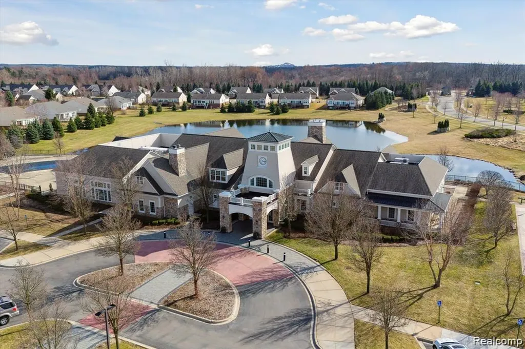 9385 Sand Hill Drive Grand Blanc Charter Township MI 48439