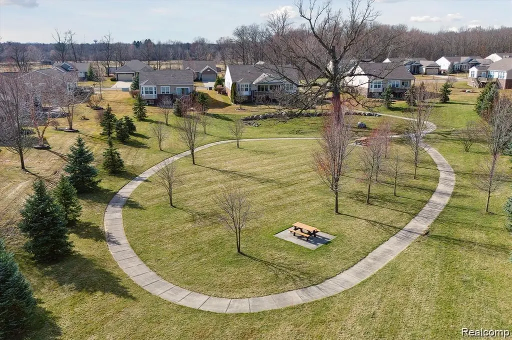 9385 Sand Hill Drive Grand Blanc Charter Township MI 48439