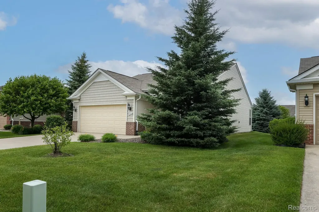 9385 Sand Hill Drive Grand Blanc Charter Township MI 48439