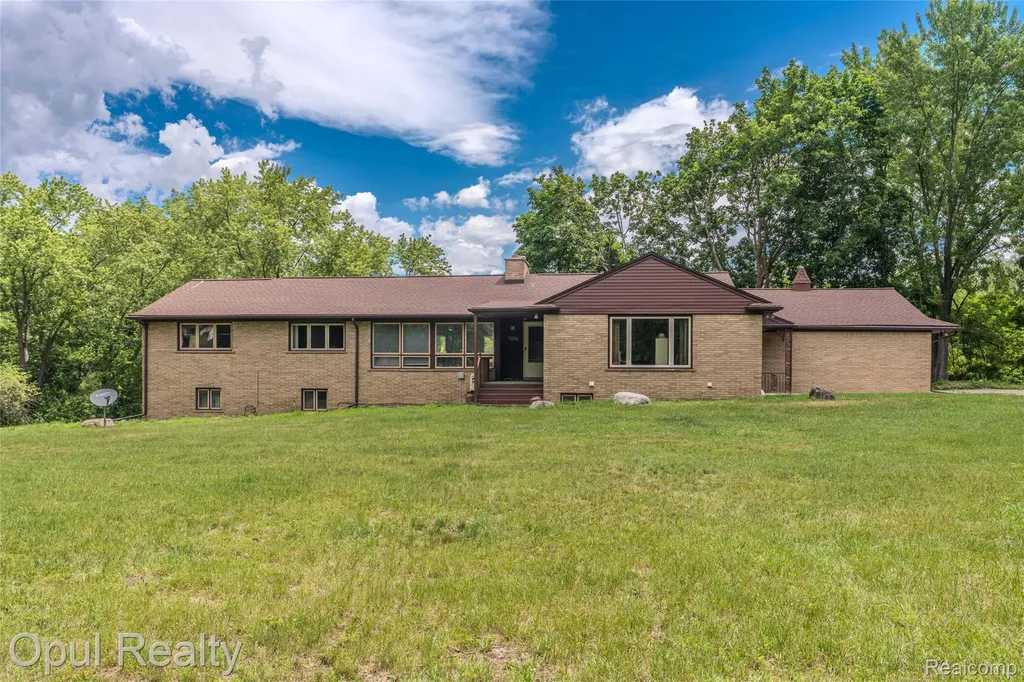 6455 Norham Road Bloomfield Hills City MI 48301