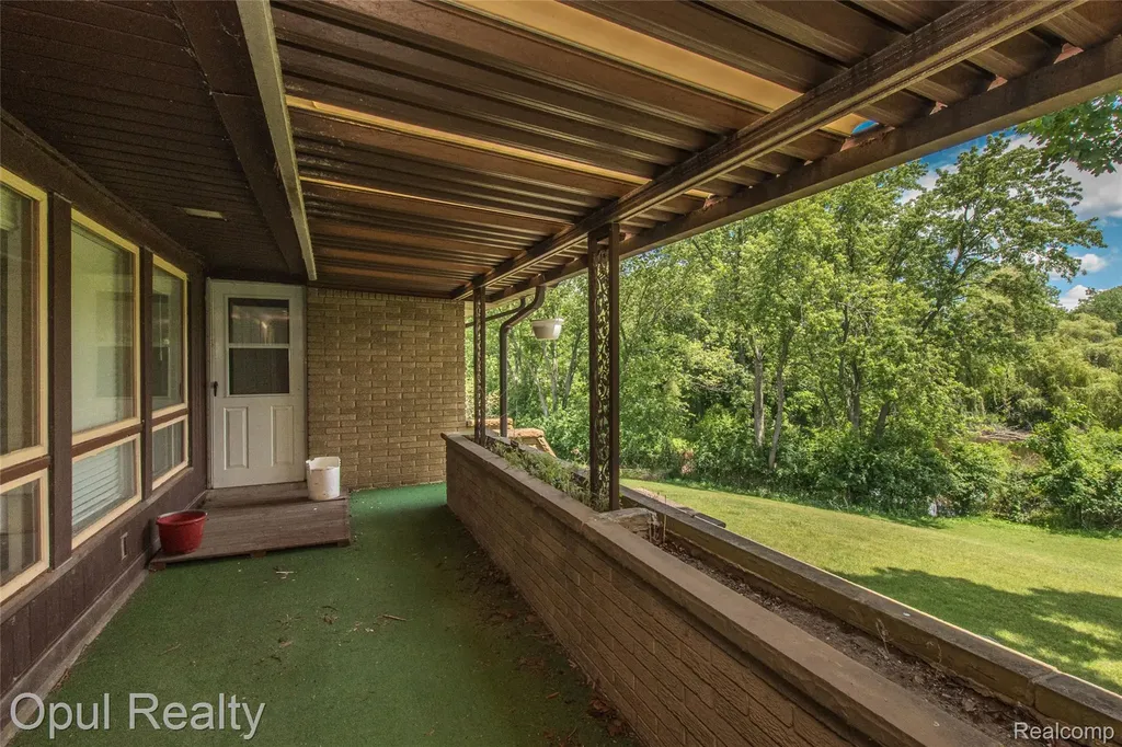 6455 Norham Road Bloomfield Hills City MI 48301