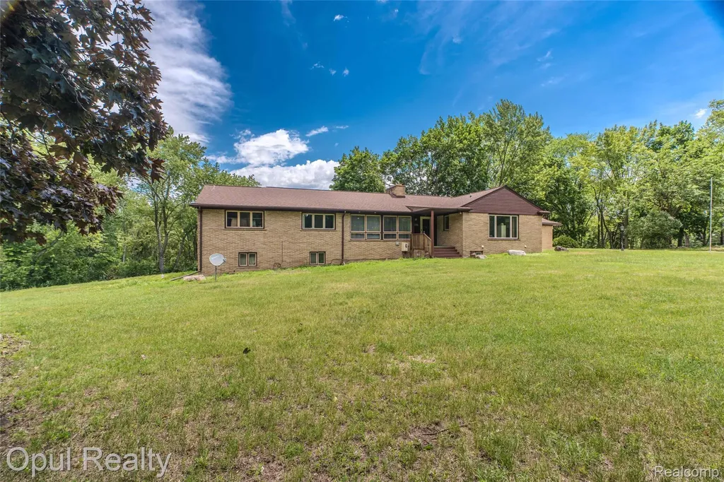 6455 Norham Road Bloomfield Hills City MI 48301