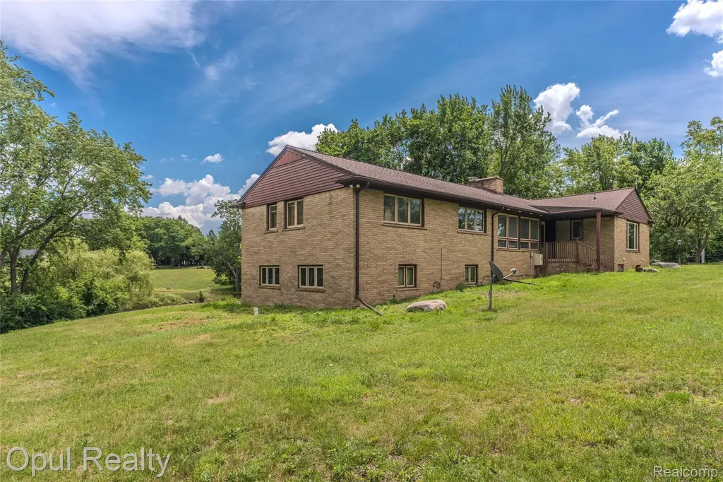 6455 Norham Road Bloomfield Hills City MI 48301
