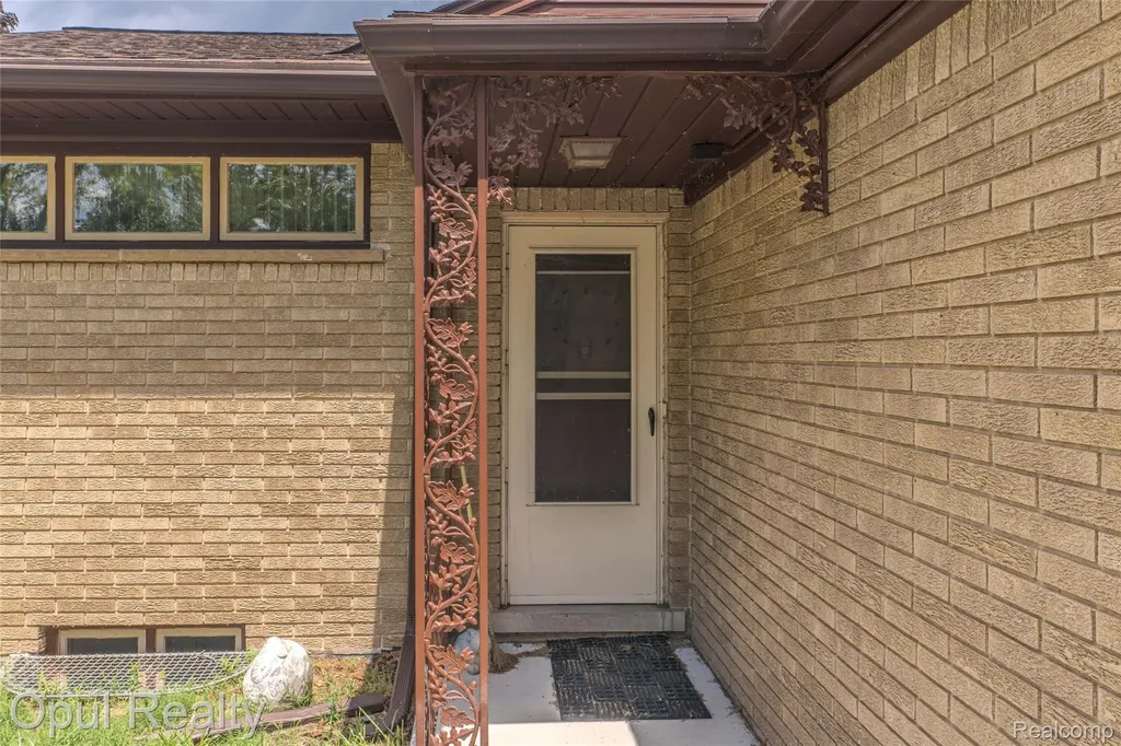 6455 Norham Road Bloomfield Hills City MI 48301