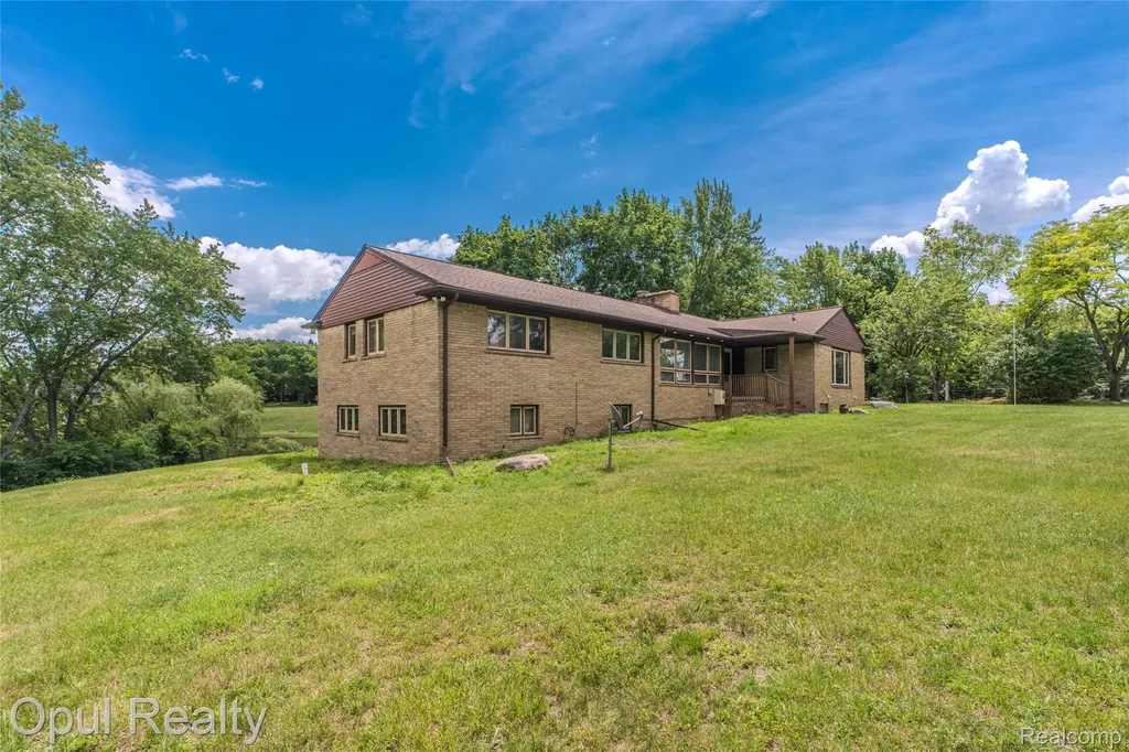 6455 Norham Road Bloomfield Hills City MI 48301