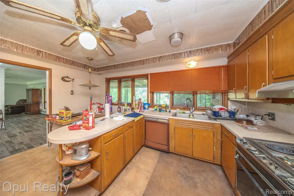 6455 Norham Road Bloomfield Hills City MI 48301