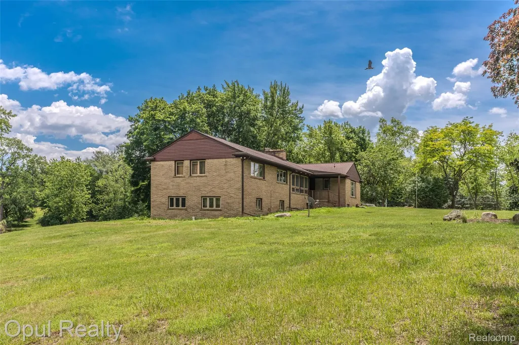 6455 Norham Road Bloomfield Hills City MI 48301