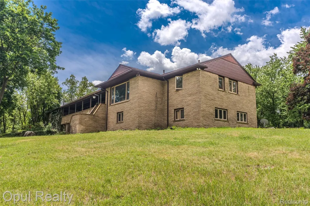 6455 Norham Road Bloomfield Hills City MI 48301