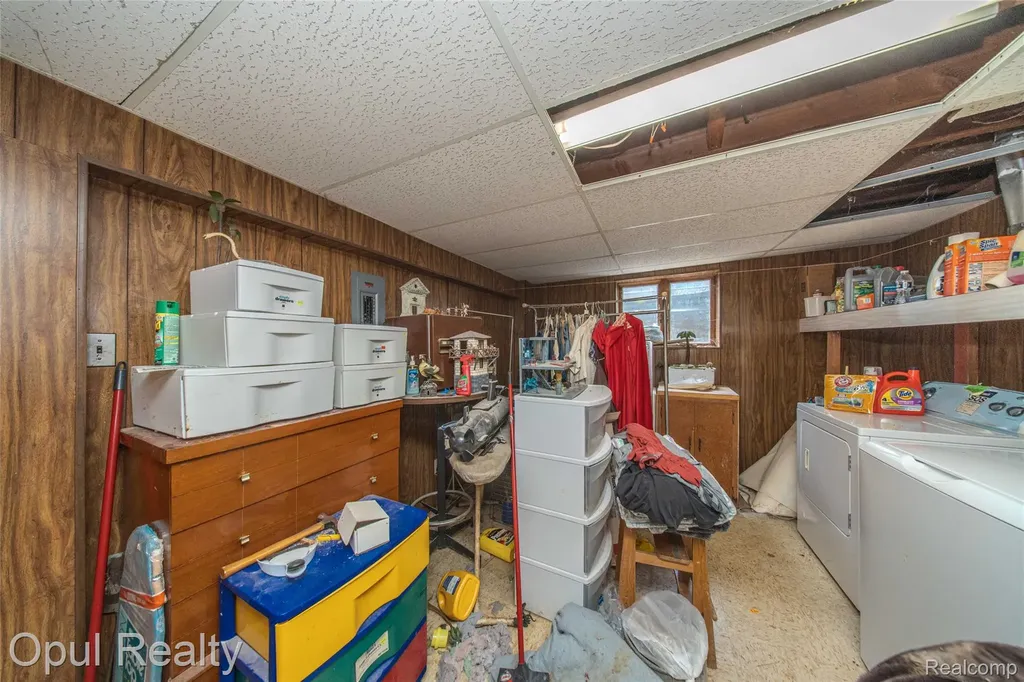 6455 Norham Road Bloomfield Hills City MI 48301