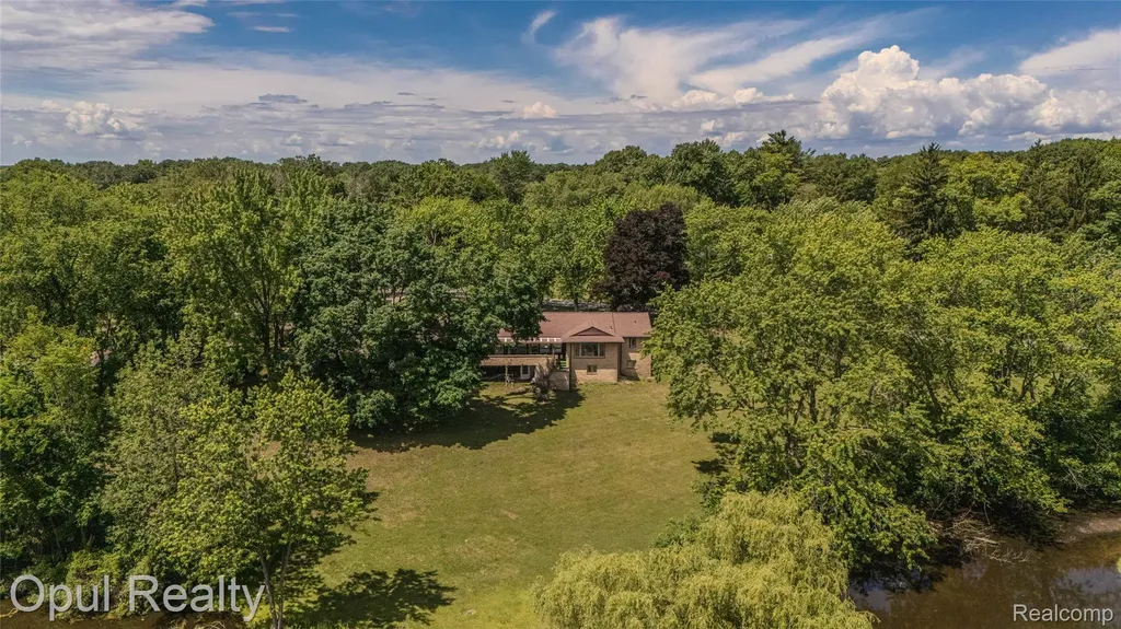 6455 Norham Road Bloomfield Hills City MI 48301