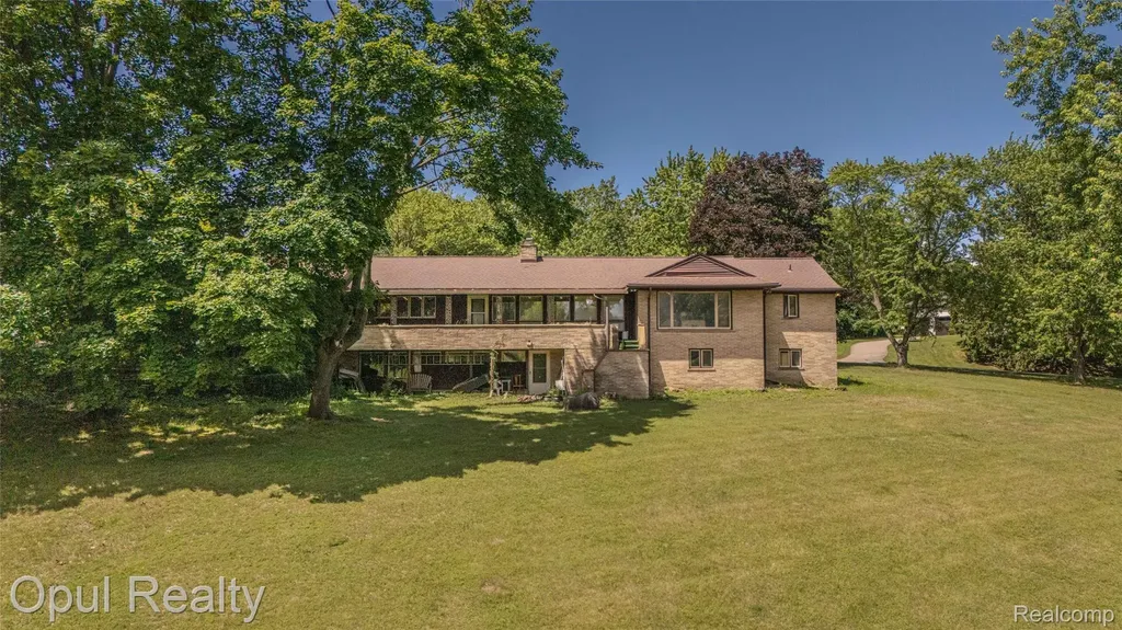 6455 Norham Road Bloomfield Hills City MI 48301