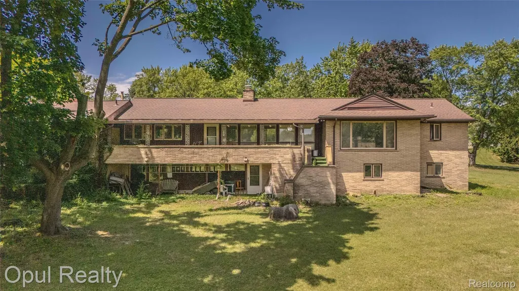 6455 Norham Road Bloomfield Hills City MI 48301