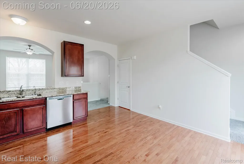 27848 Hopkins Drive Novi City MI 48377