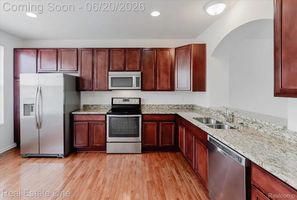 27848 Hopkins Drive Novi City MI 48377