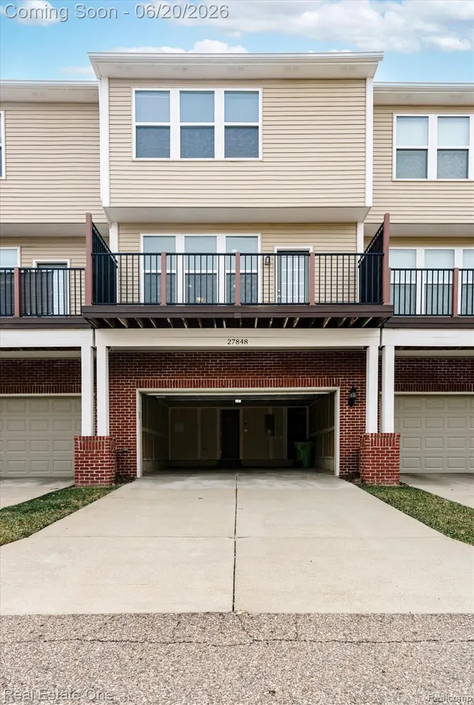 27848 Hopkins Drive Novi City MI 48377
