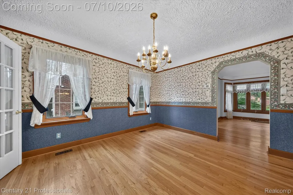 2019 N Highland Street Dearborn City MI 48128