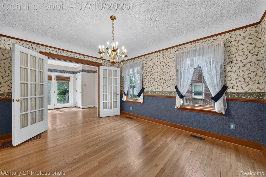 2019 N Highland Street Dearborn City MI 48128