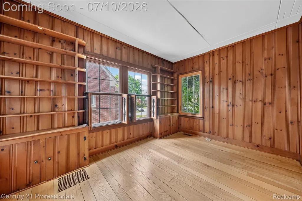 2019 N Highland Street Dearborn City MI 48128