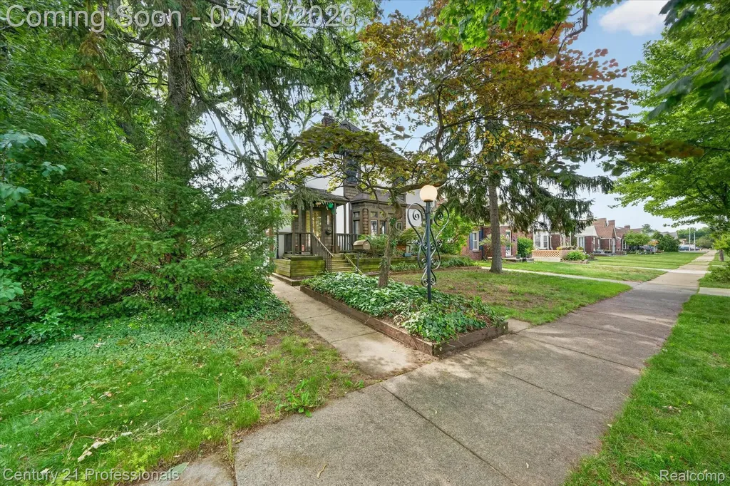 2019 N Highland Street Dearborn City MI 48128
