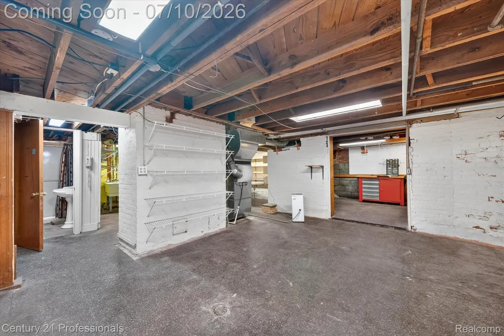 2019 N Highland Street Dearborn City MI 48128