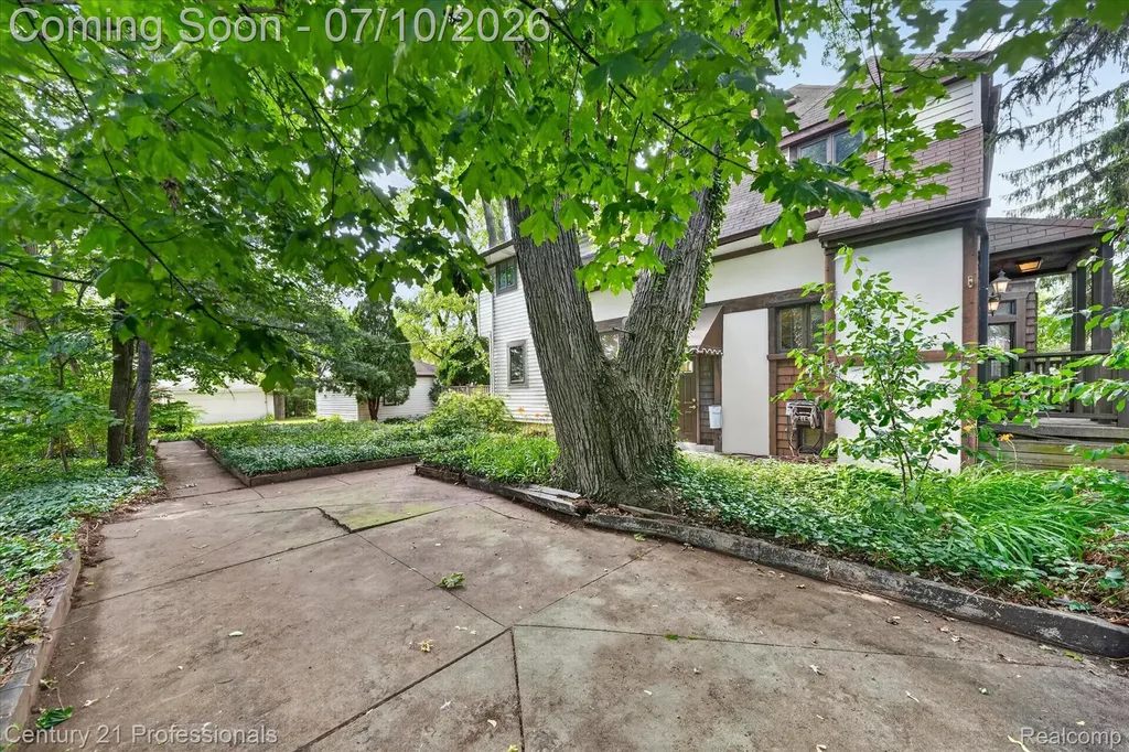 2019 N Highland Street Dearborn City MI 48128
