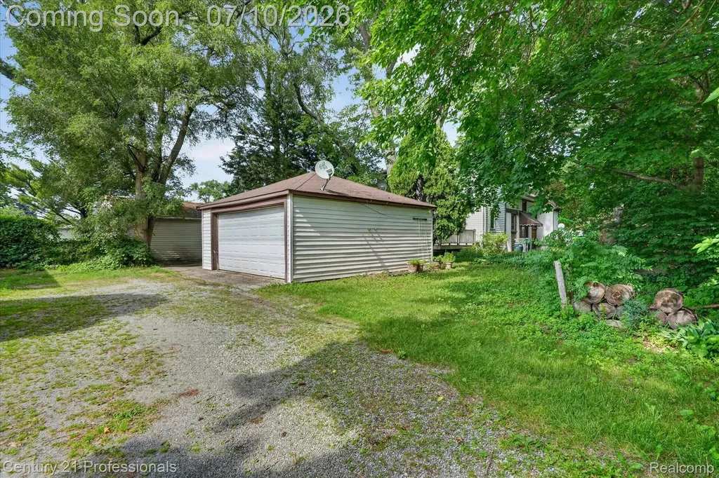 2019 N Highland Street Dearborn City MI 48128