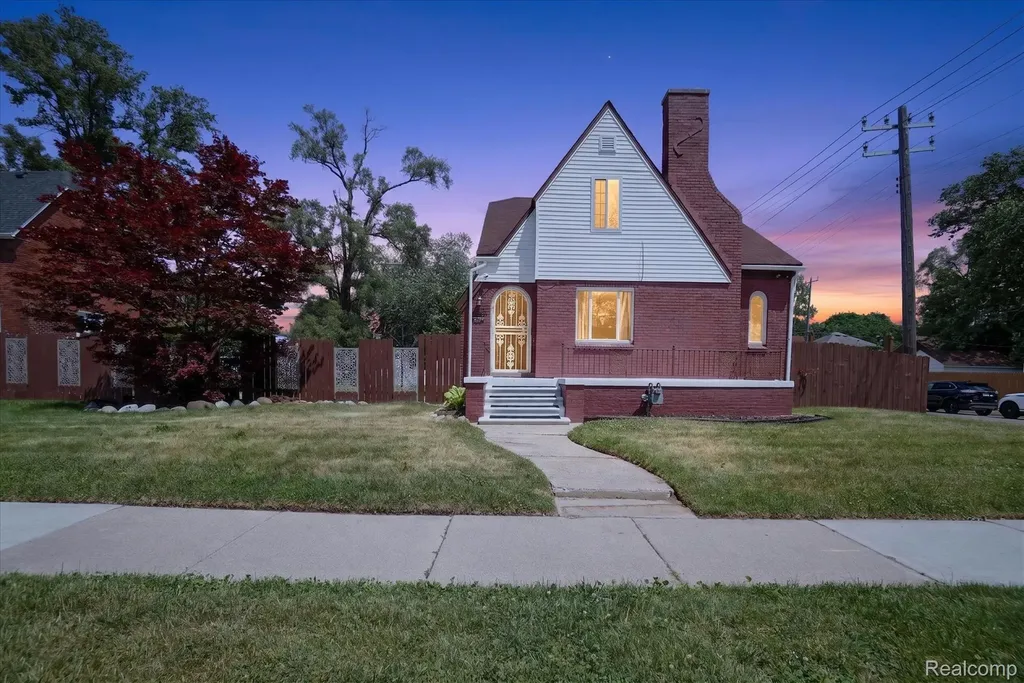 15802 Mansfield Street Detroit City MI 48227