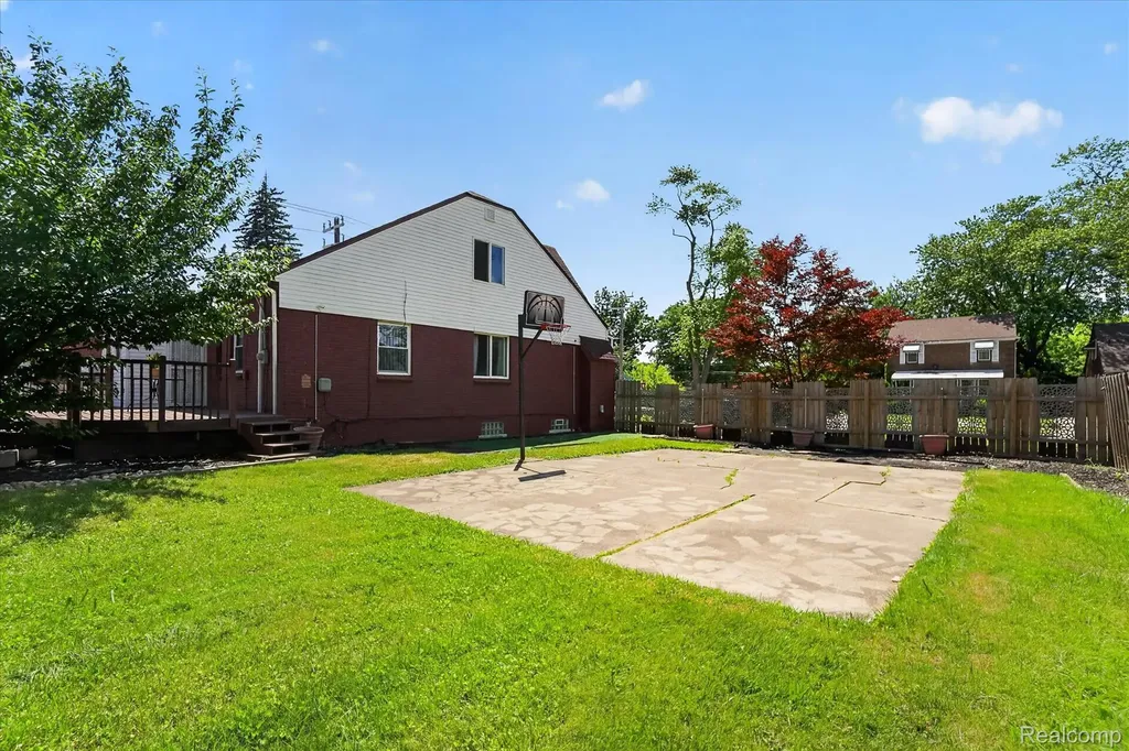 15802 Mansfield Street Detroit City MI 48227