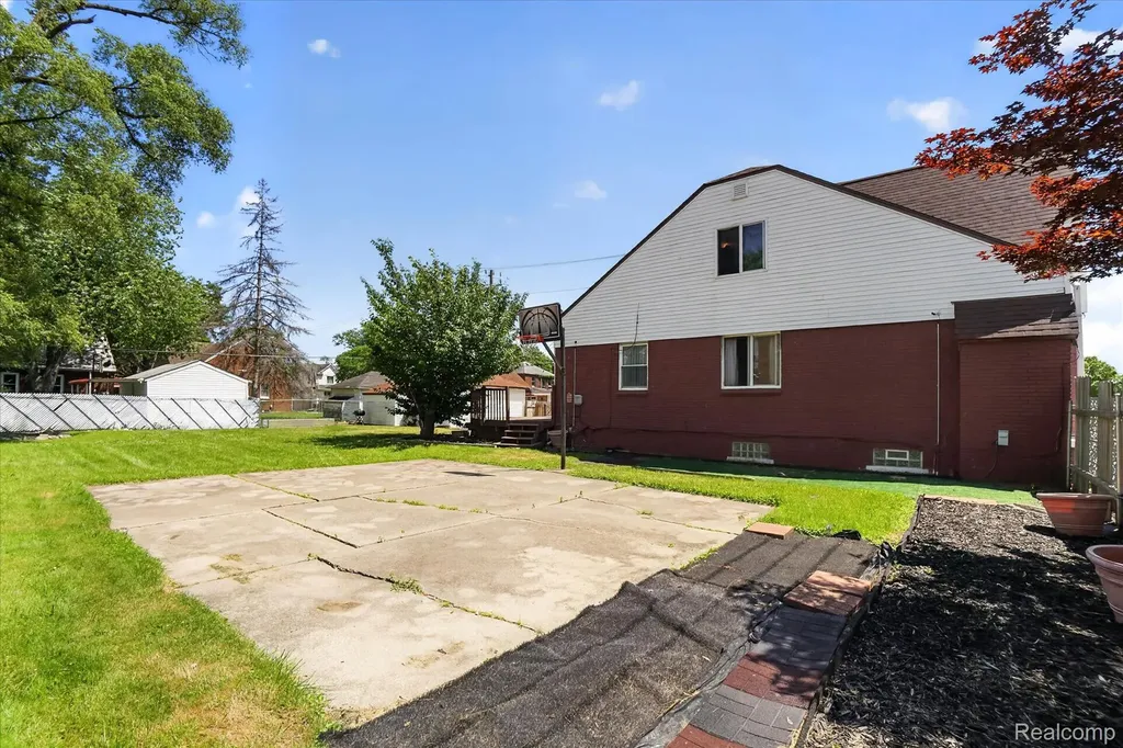 15802 Mansfield Street Detroit City MI 48227
