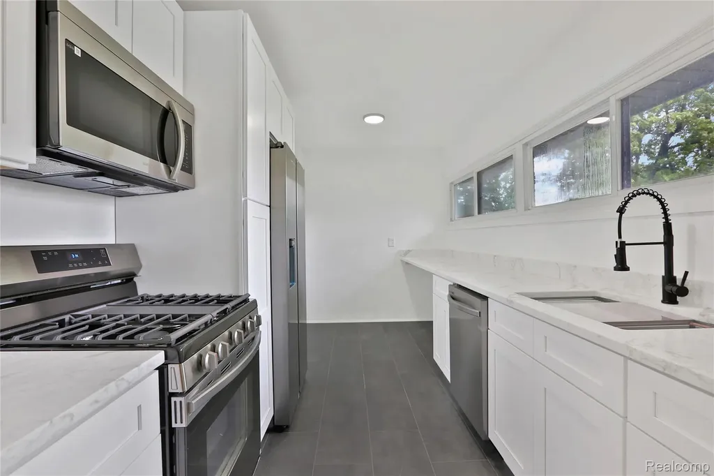 36720 N Schafer Street Clinton Charter Township MI 48035