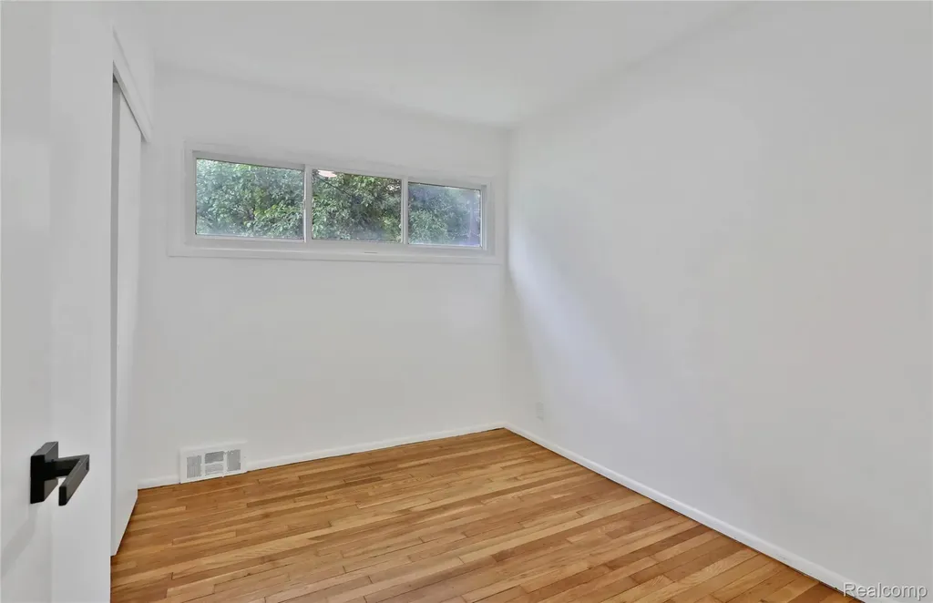 36720 N Schafer Street Clinton Charter Township MI 48035