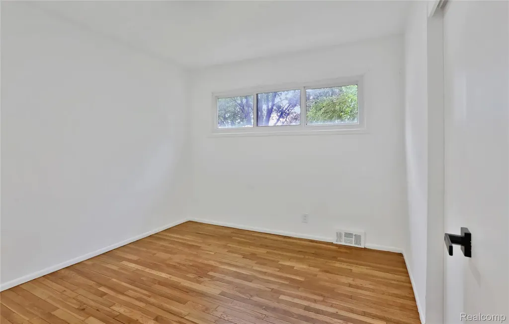 36720 N Schafer Street Clinton Charter Township MI 48035