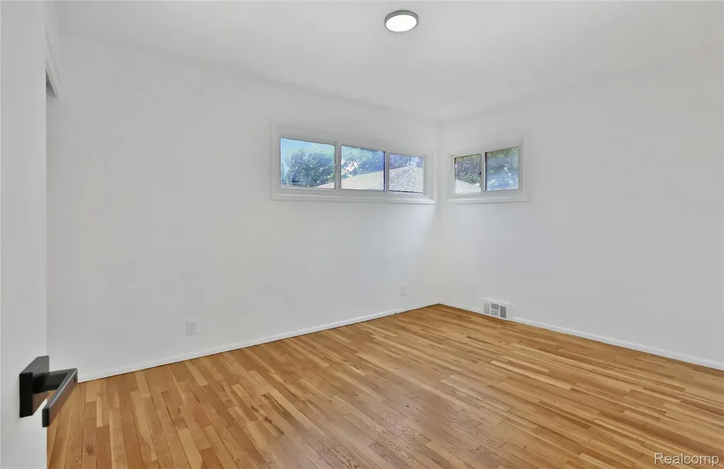 36720 N Schafer Street Clinton Charter Township MI 48035
