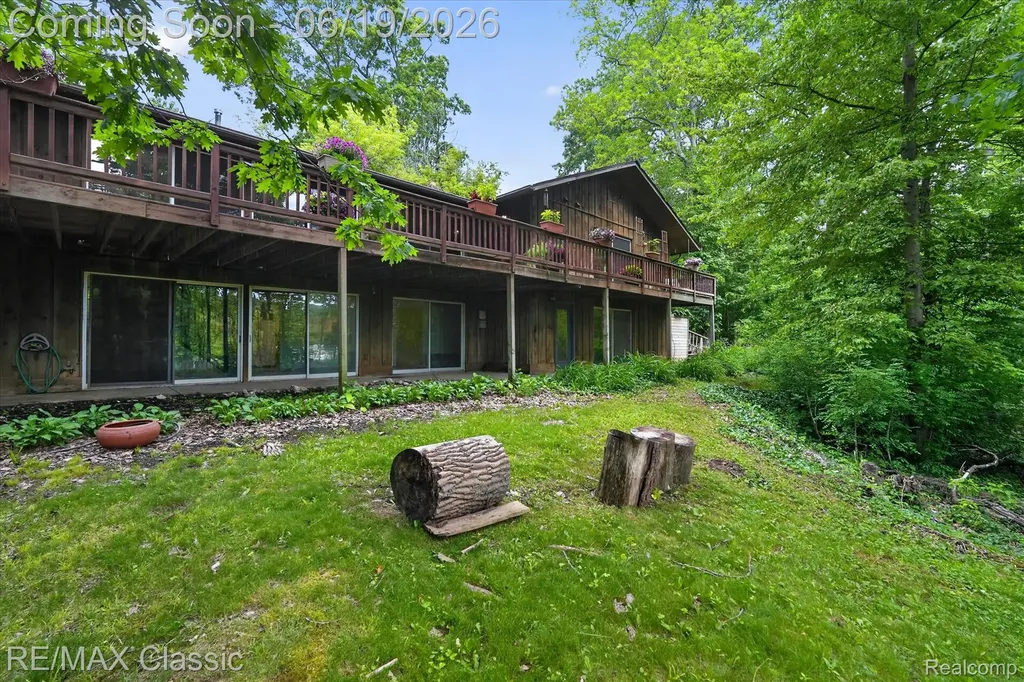 12189 Gage Road Holly Township MI 48442