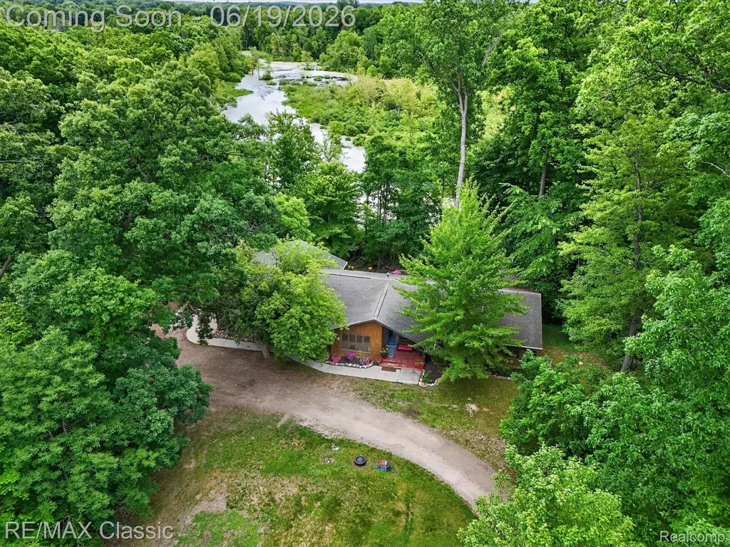 12189 Gage Road Holly Township MI 48442