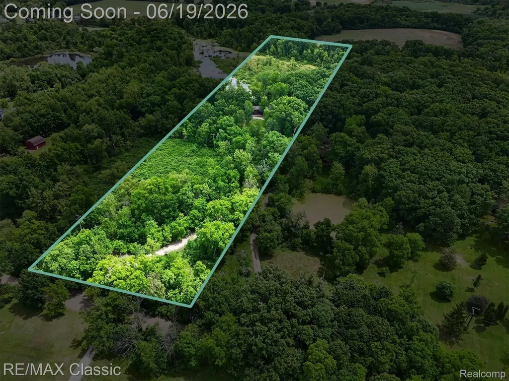 12189 Gage Road Holly Township MI 48442