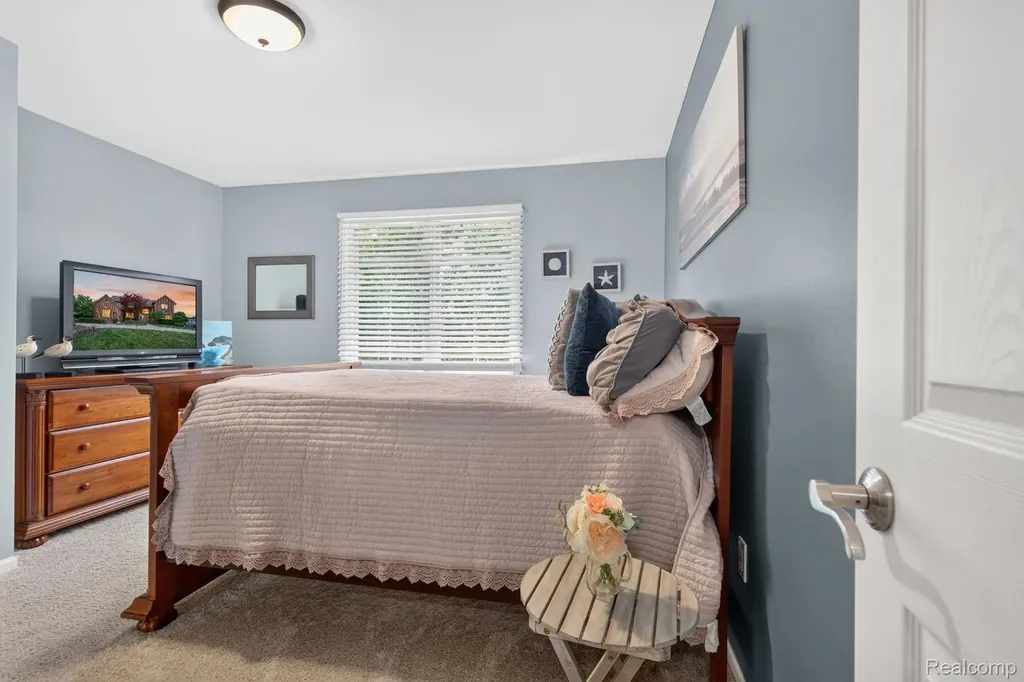 47100 Tania Court Plymouth Charter Township MI 48170