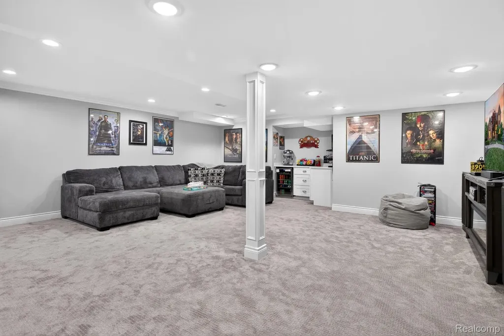 47100 Tania Court Plymouth Charter Township MI 48170