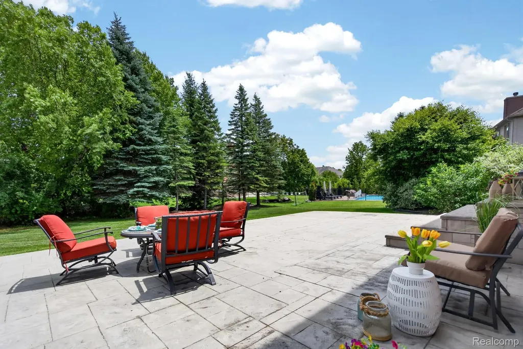 47100 Tania Court Plymouth Charter Township MI 48170