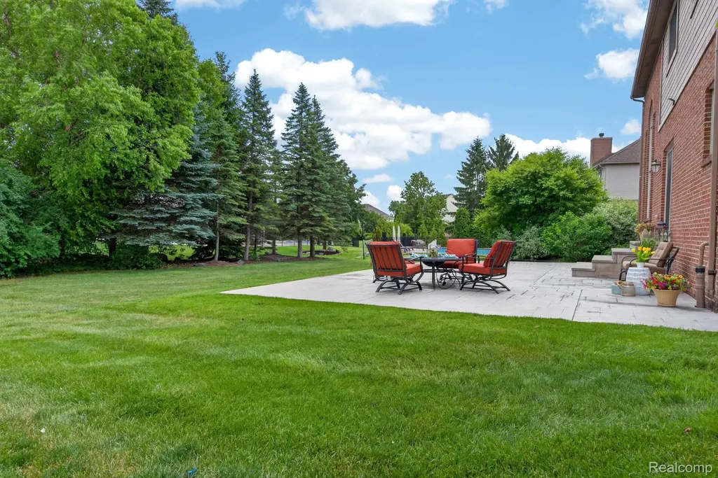 47100 Tania Court Plymouth Charter Township MI 48170