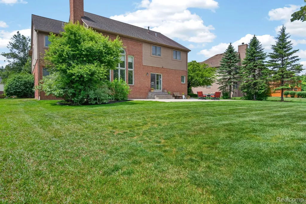 47100 Tania Court Plymouth Charter Township MI 48170