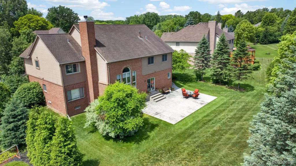 47100 Tania Court Plymouth Charter Township MI 48170
