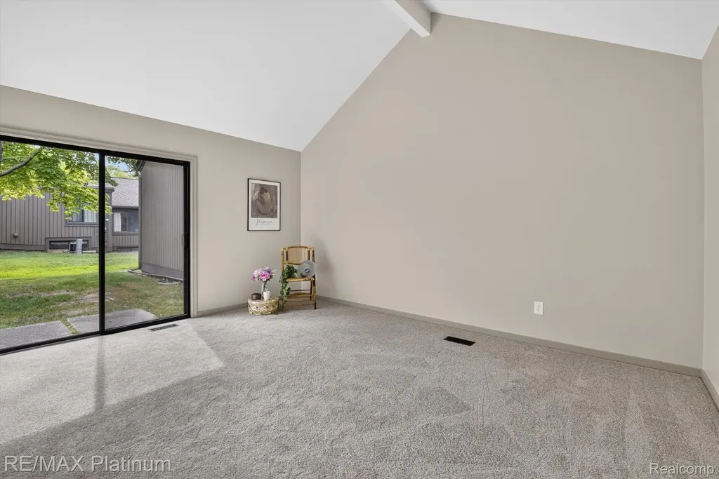 32 Haverhill Court Ann Arbor City MI 48105