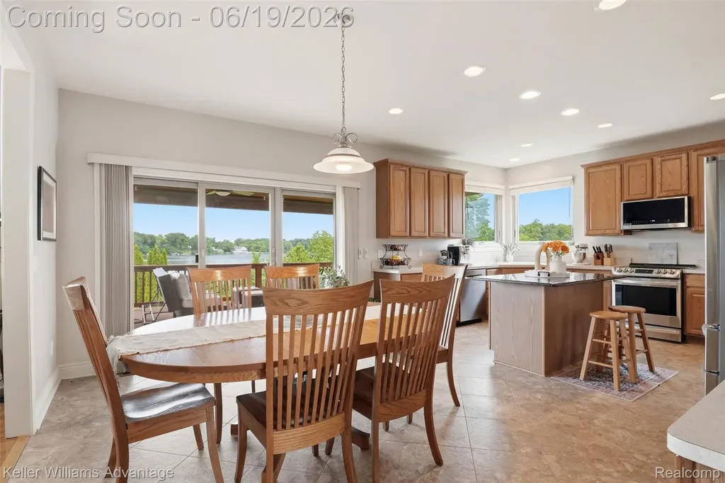 49354 Peninsular Drive Van Buren Charter Township MI 48111