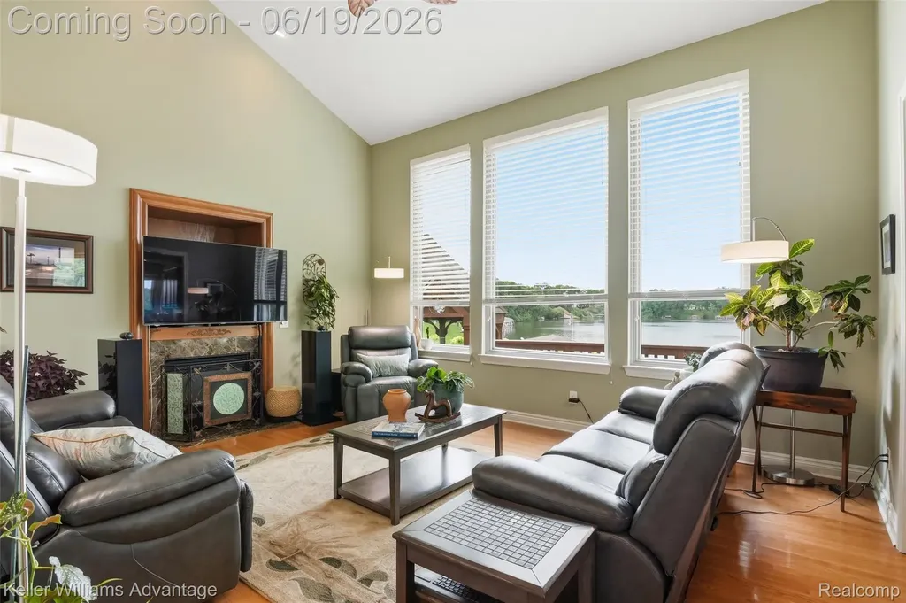 49354 Peninsular Drive Van Buren Charter Township MI 48111